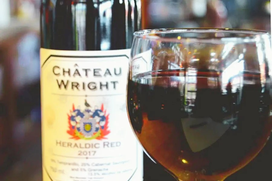 Chateau-Wright -Red-close-up-of-glass